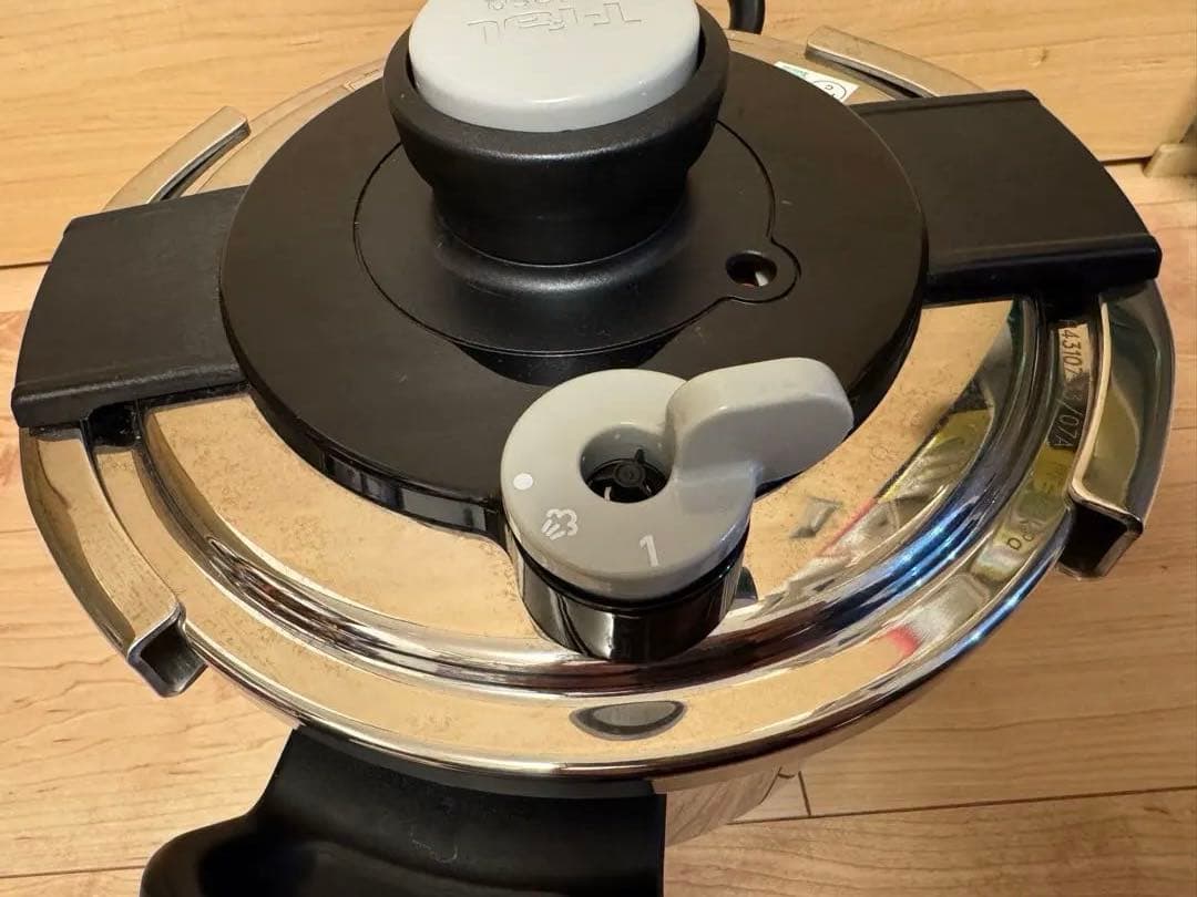 T-fal　クリプソ　6L　圧力鍋
