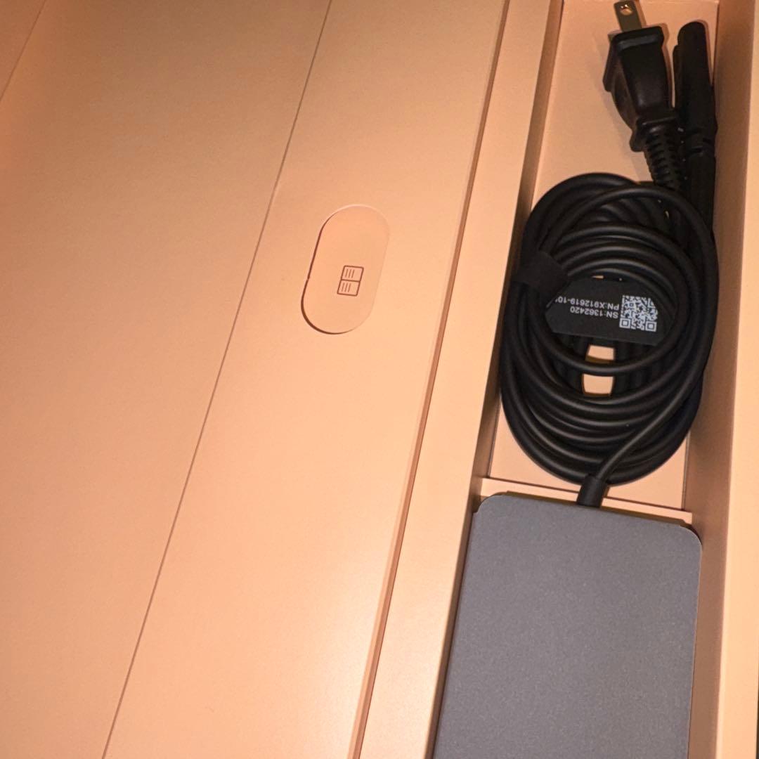 Windowsノート本体 Microsoft Surface Laptop 13.8\"