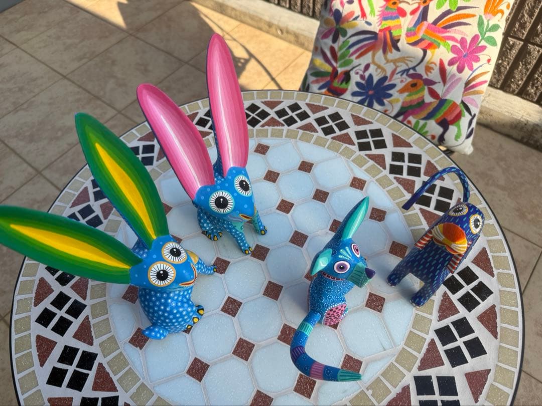 【工房署名　一点物】アレブリヘス　うさぎ／ウサギ／兎｜オアハカ 木彫り 民芸