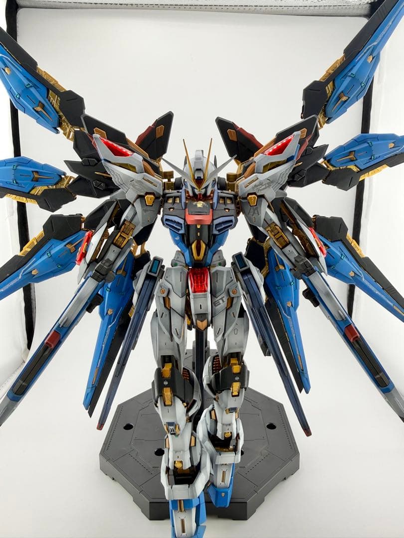 MGEXストライクフリーダムガンダム　ガンプラ