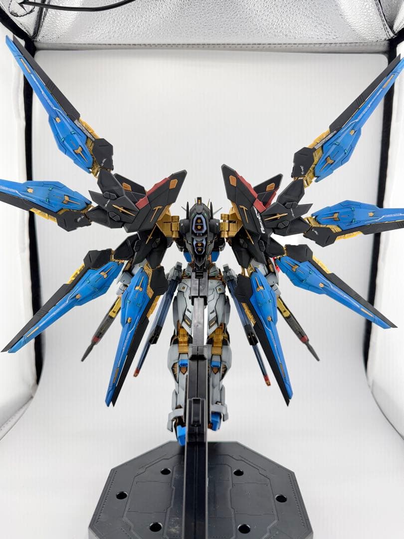 MGEXストライクフリーダムガンダム　ガンプラ