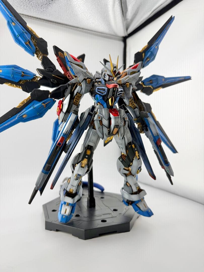 MGEXストライクフリーダムガンダム　ガンプラ