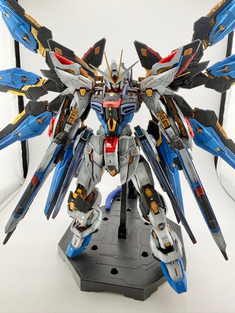 MGEXストライクフリーダムガンダム　ガンプラ