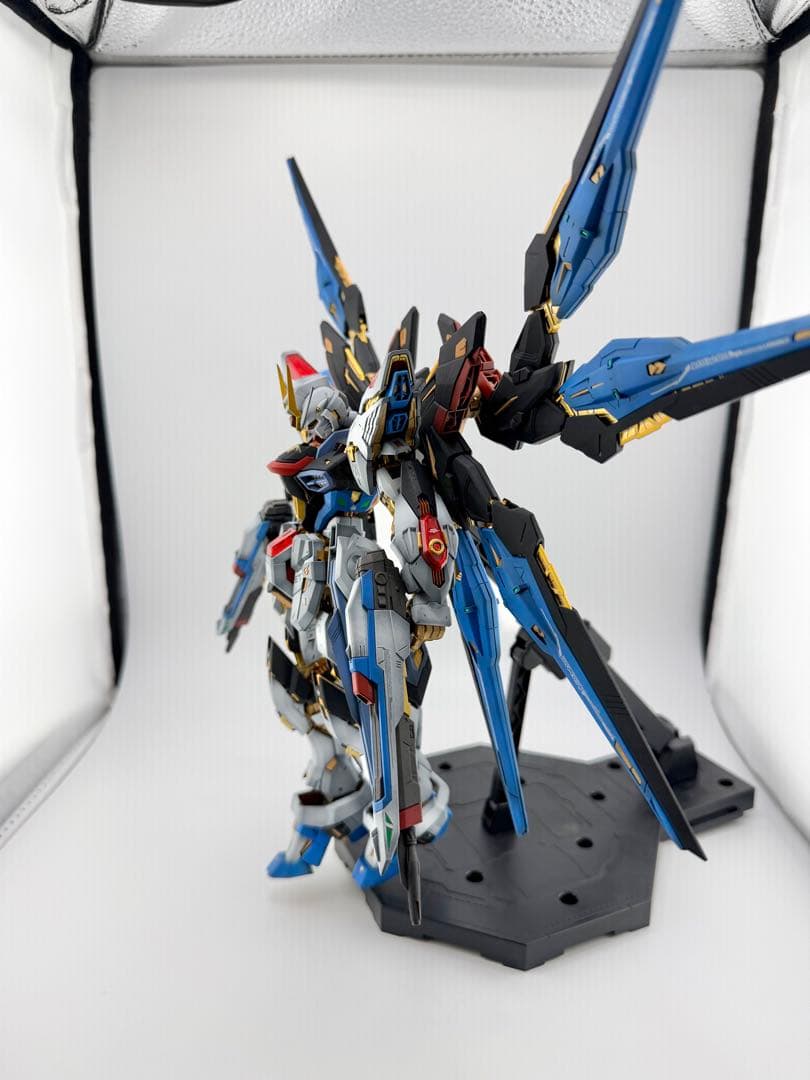 MGEXストライクフリーダムガンダム　ガンプラ