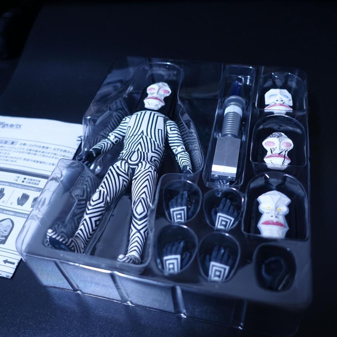 S.H.Figuarts ダダ　ウルトラマン