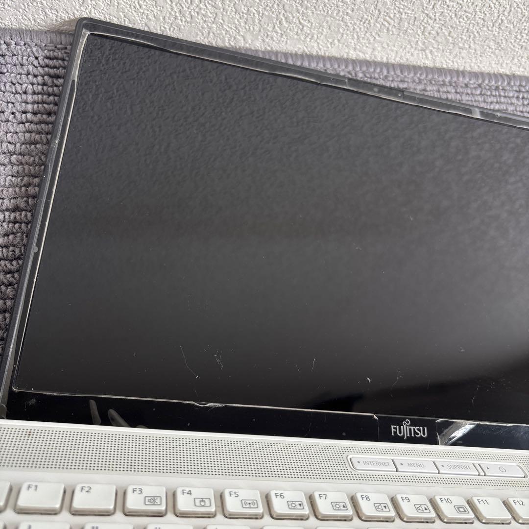 富士通lifebook AH53/E2 i7-10510U メモリ4GB