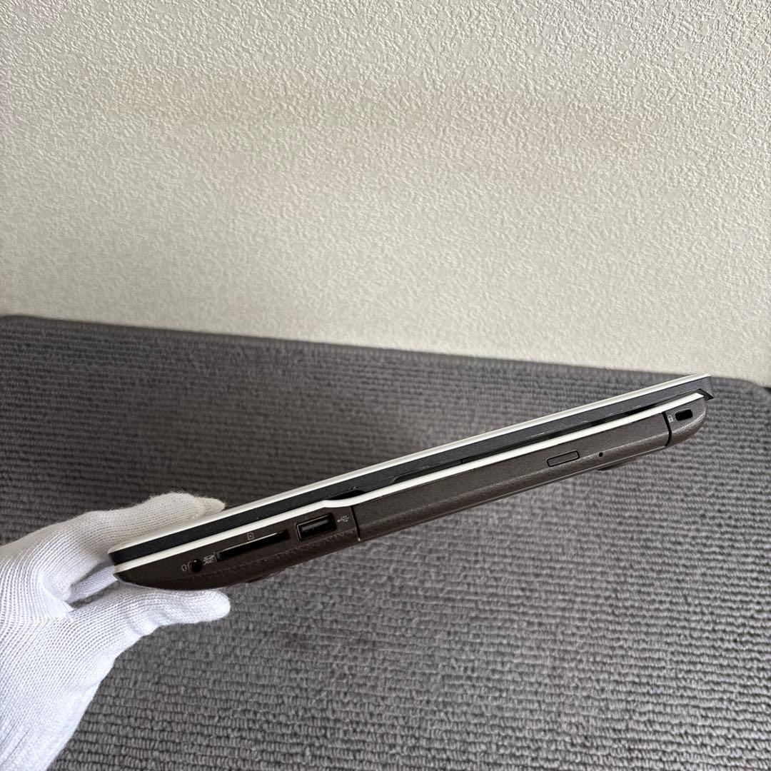 富士通lifebook AH53/E2 i7-10510U メモリ4GB