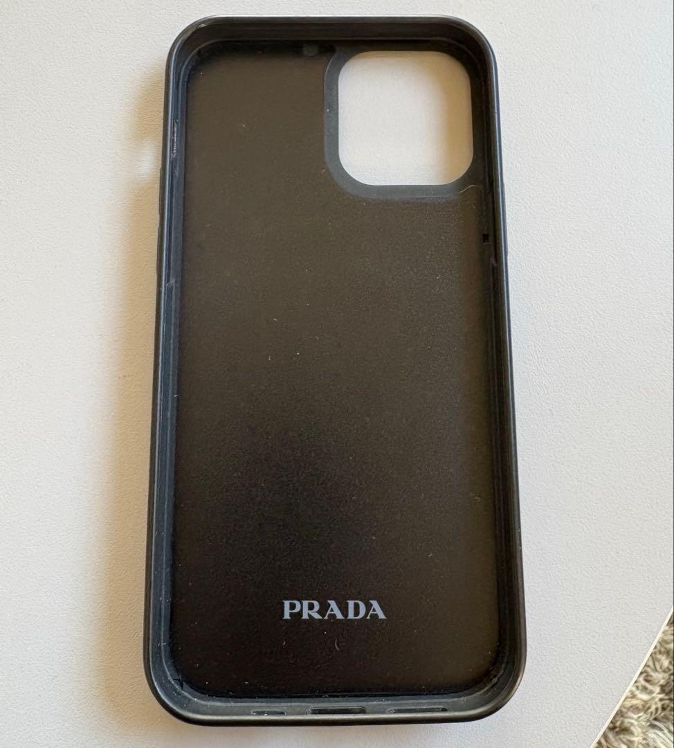 PRADA iPhone12pro スマホケース　レザーブラック