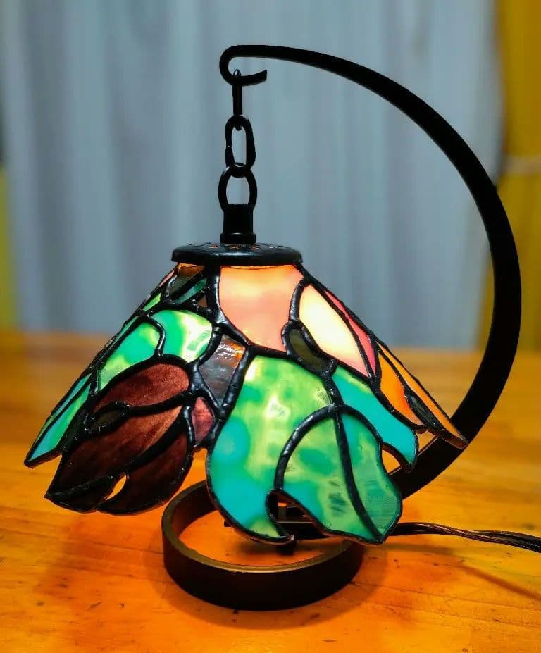 新品ステンドグラス リーフランプ