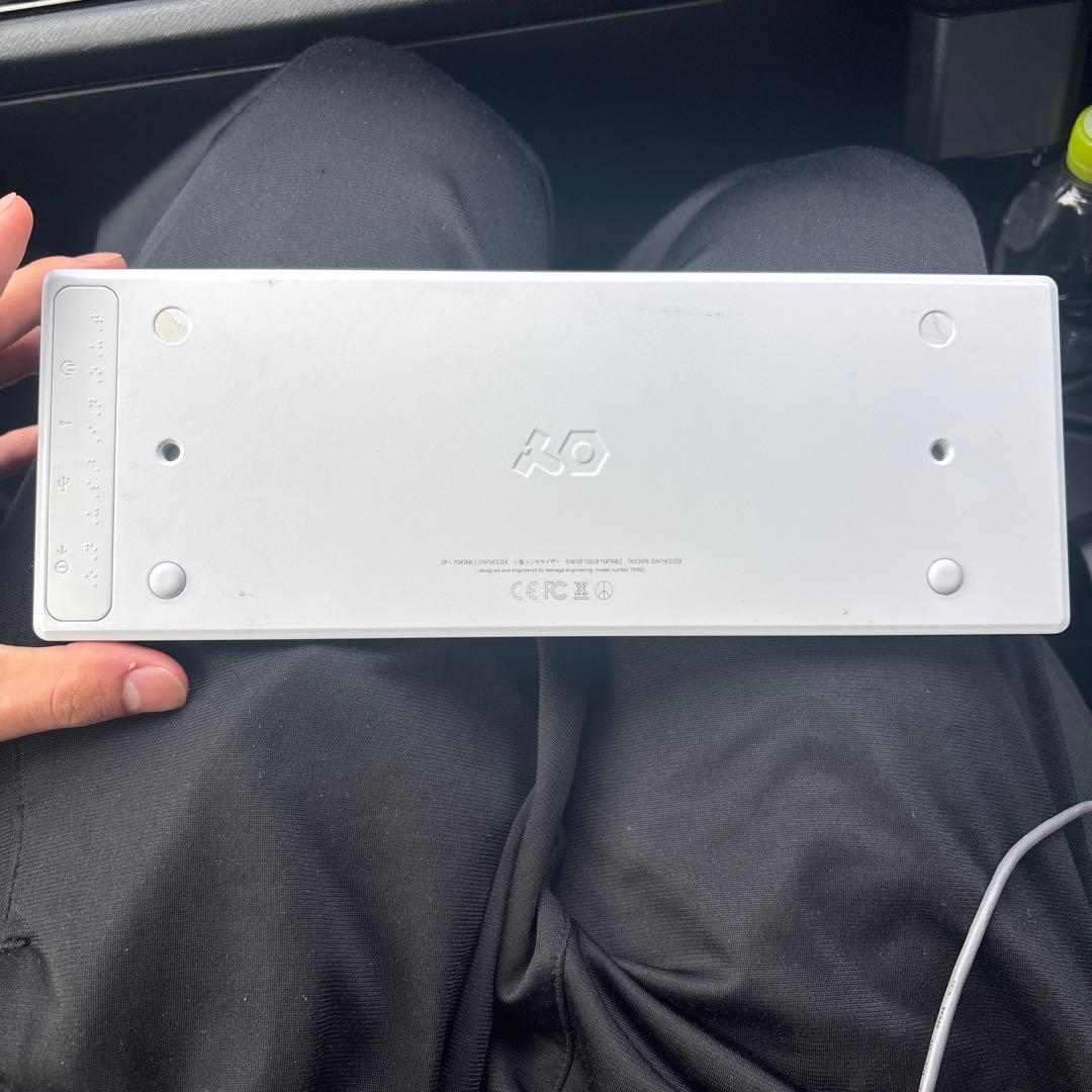 Teenage Engineering OP-1 ホワイト　ジャンク