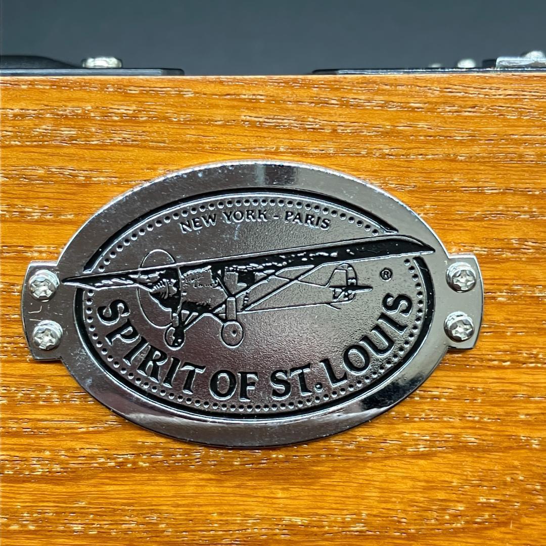 スピリット オブ セントルイス　AM/FMラジオ　アラーム時計　レトロデザイン