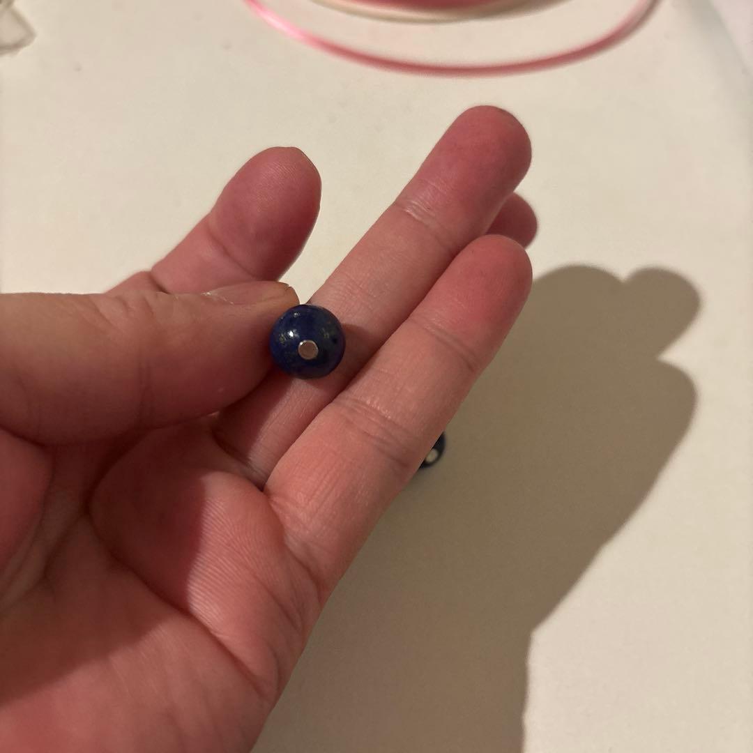 ラピスラズリのピアスたんだよ！綺麗！