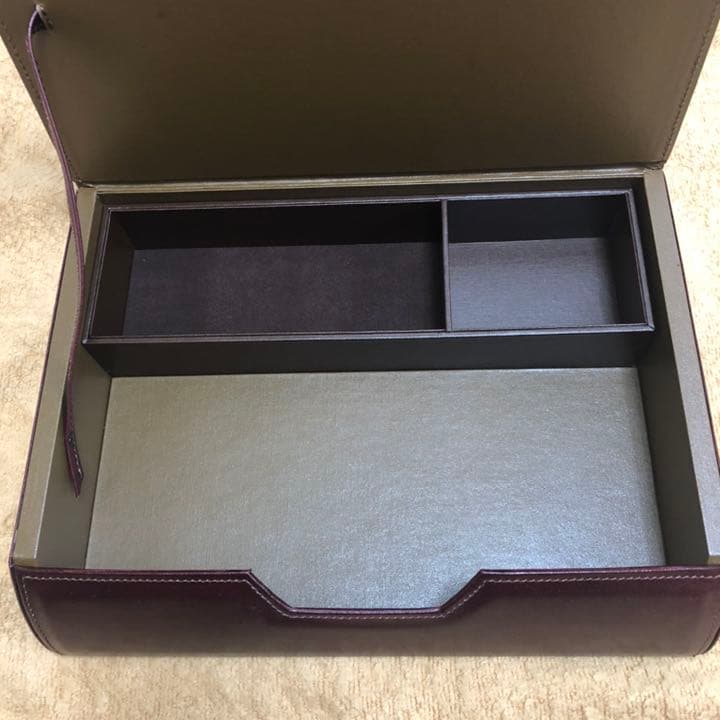 本革製　卓上小物入れ　KONOIKE