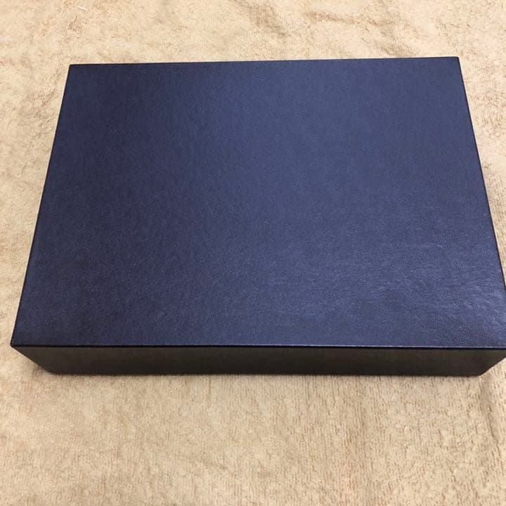 本革製　卓上小物入れ　KONOIKE