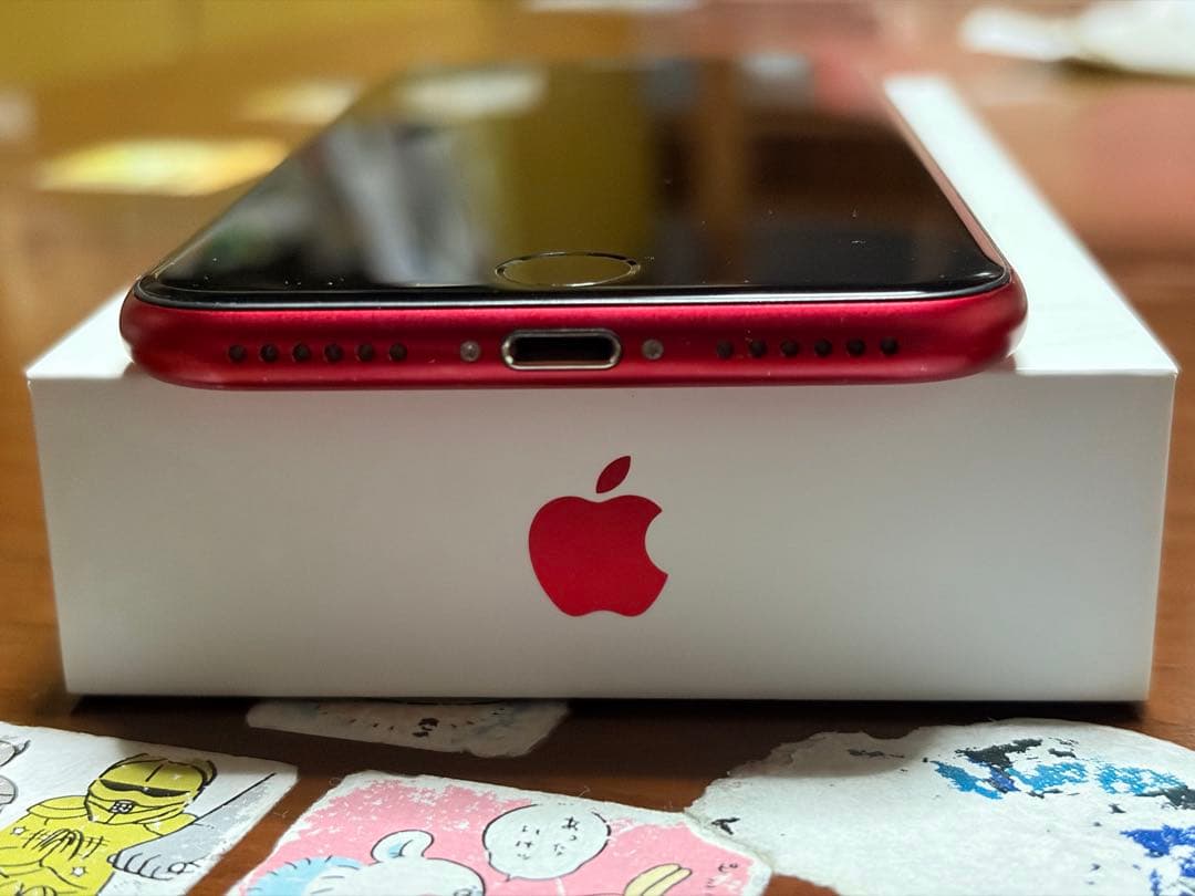 スマートフォン本体 iPhone se2 red