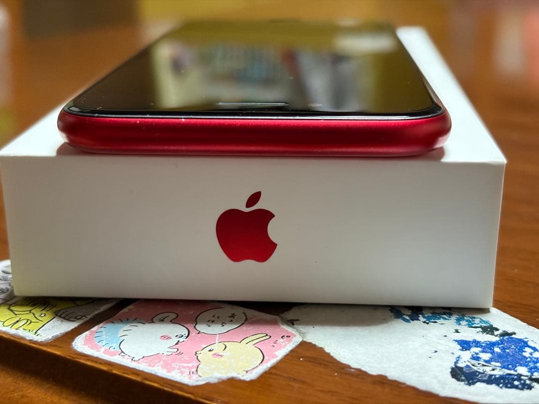スマートフォン本体 iPhone se2 red