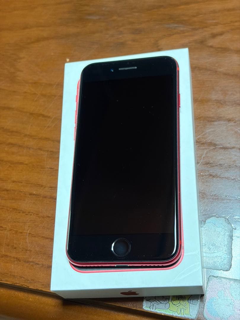 スマートフォン本体 iPhone se2 red