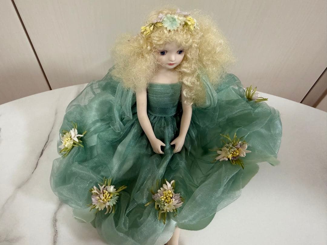 若月まり子作　ドール