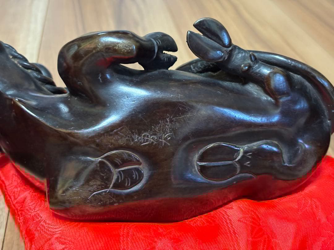 【特注品】臥牛 撫牛 置物 青銅製 座布団付き 約21cm 工芸品 丑年 記念品