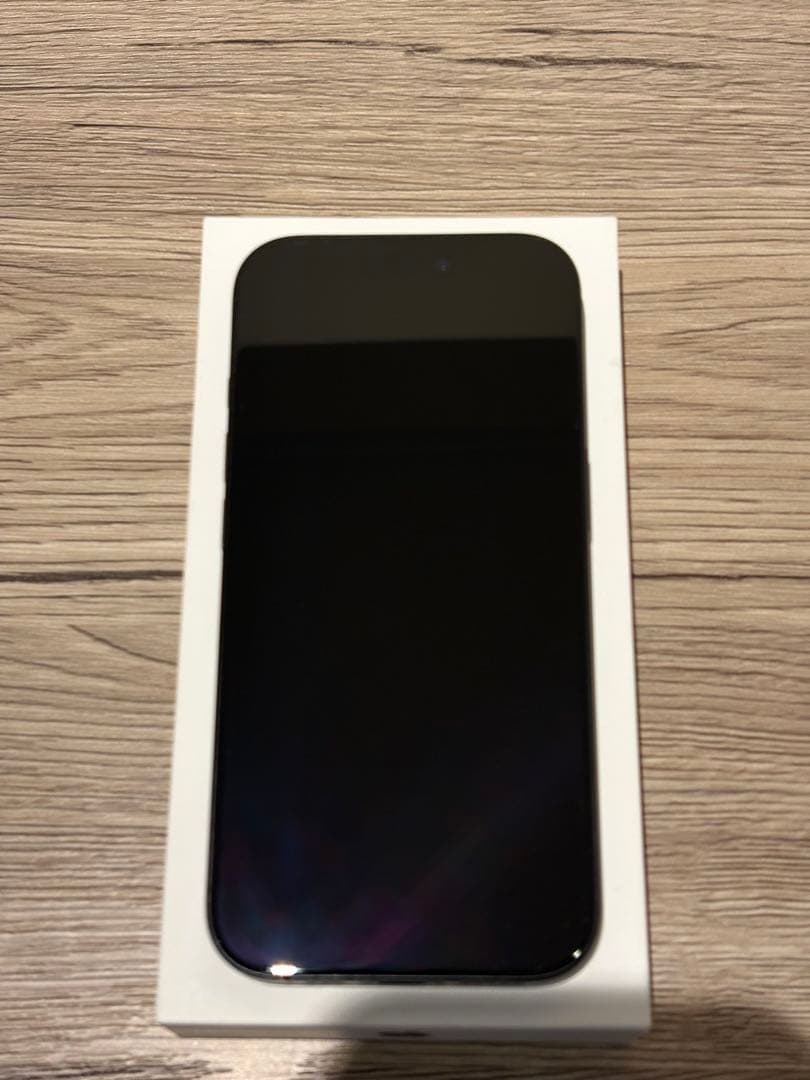 こ*ま様 iphone 16 pro ブラック　128GB