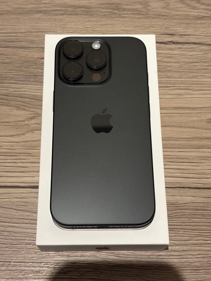 こ*ま様 iphone 16 pro ブラック　128GB
