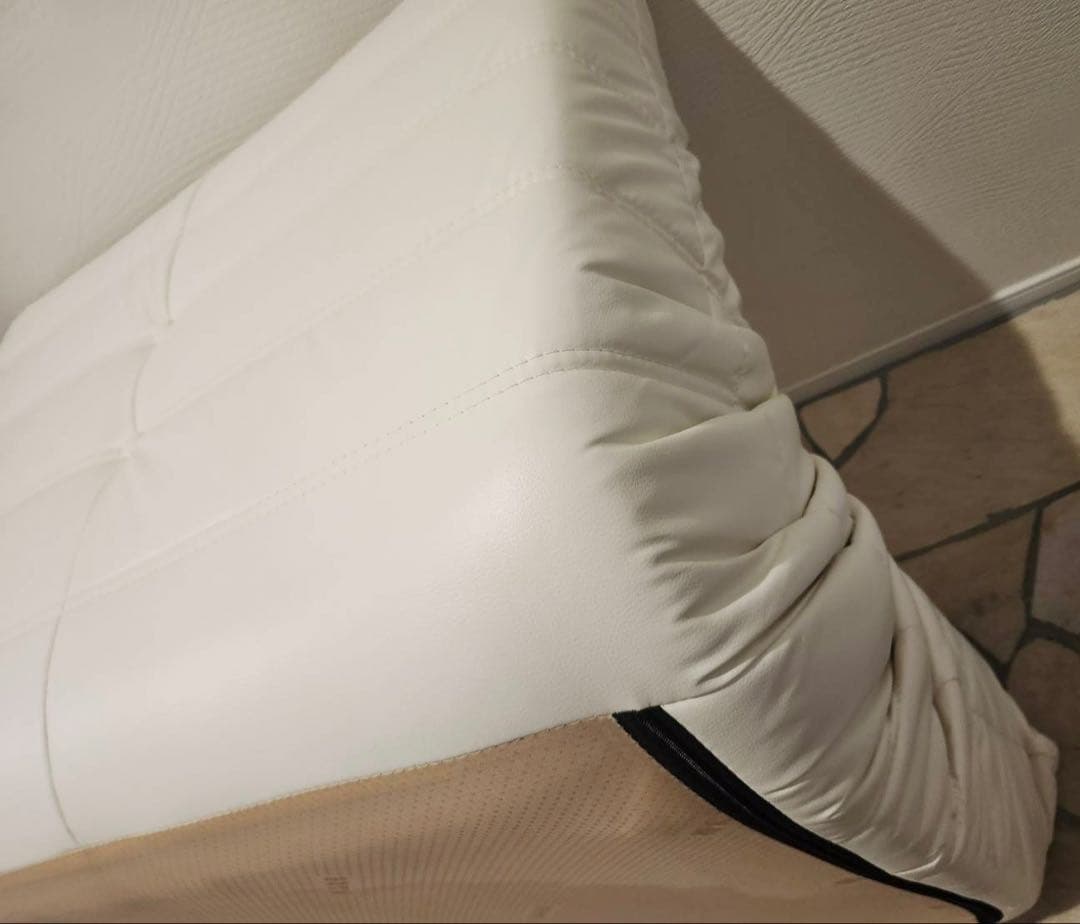 リプロダクトligne rosetリーンロゼ　トーゴ レザーキャタピラーソファ