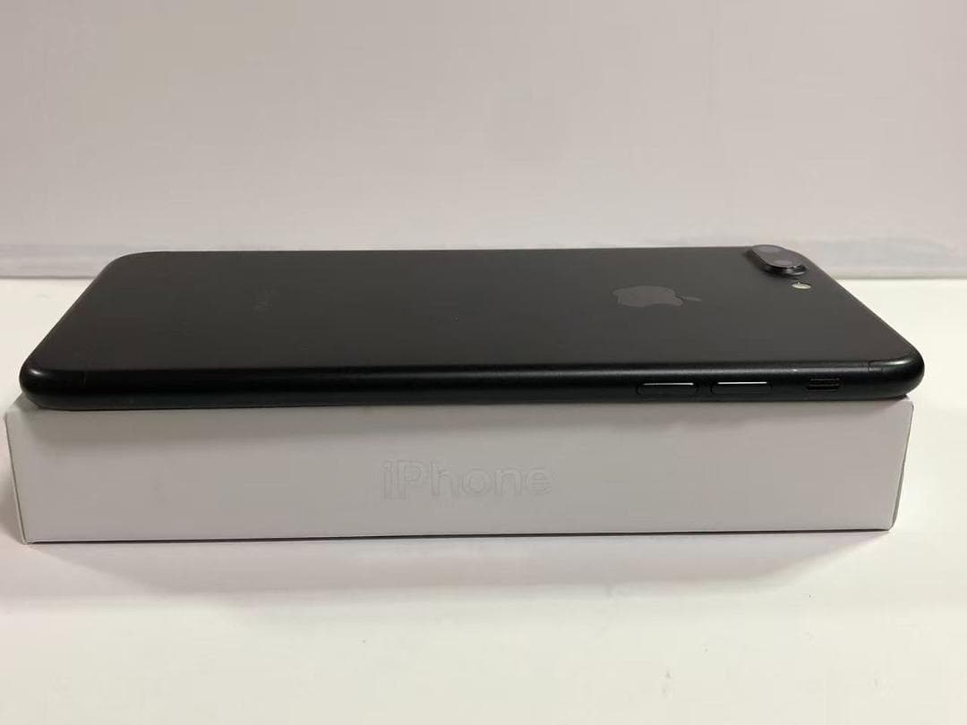 Apple iPhone 7 Plus 128GB au ジェットブラック
