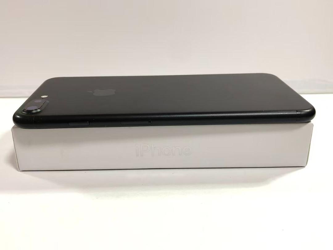 Apple iPhone 7 Plus 128GB au ジェットブラック