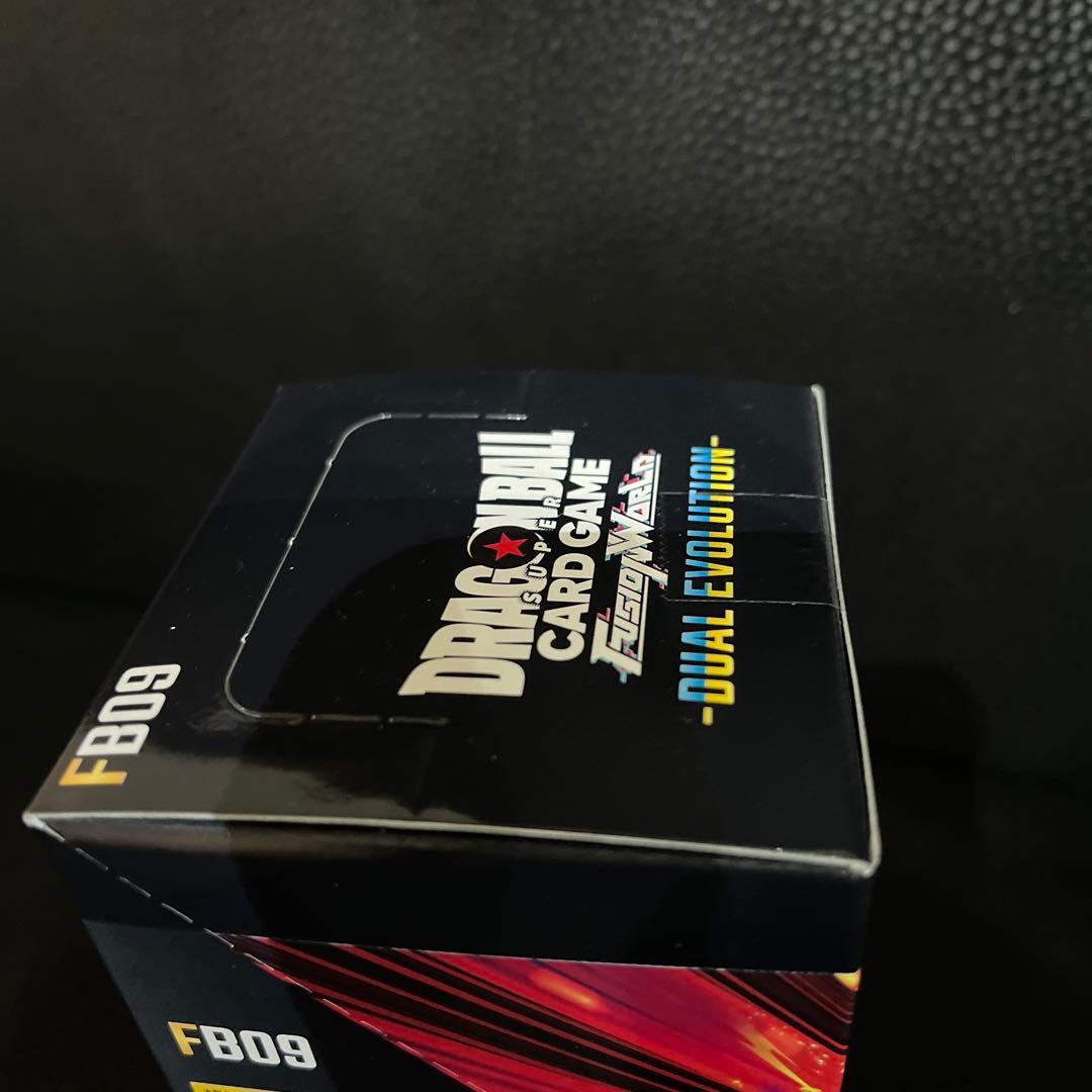 ドラゴンボールカード　デュアルエボリューション。　新品未開封　1box。