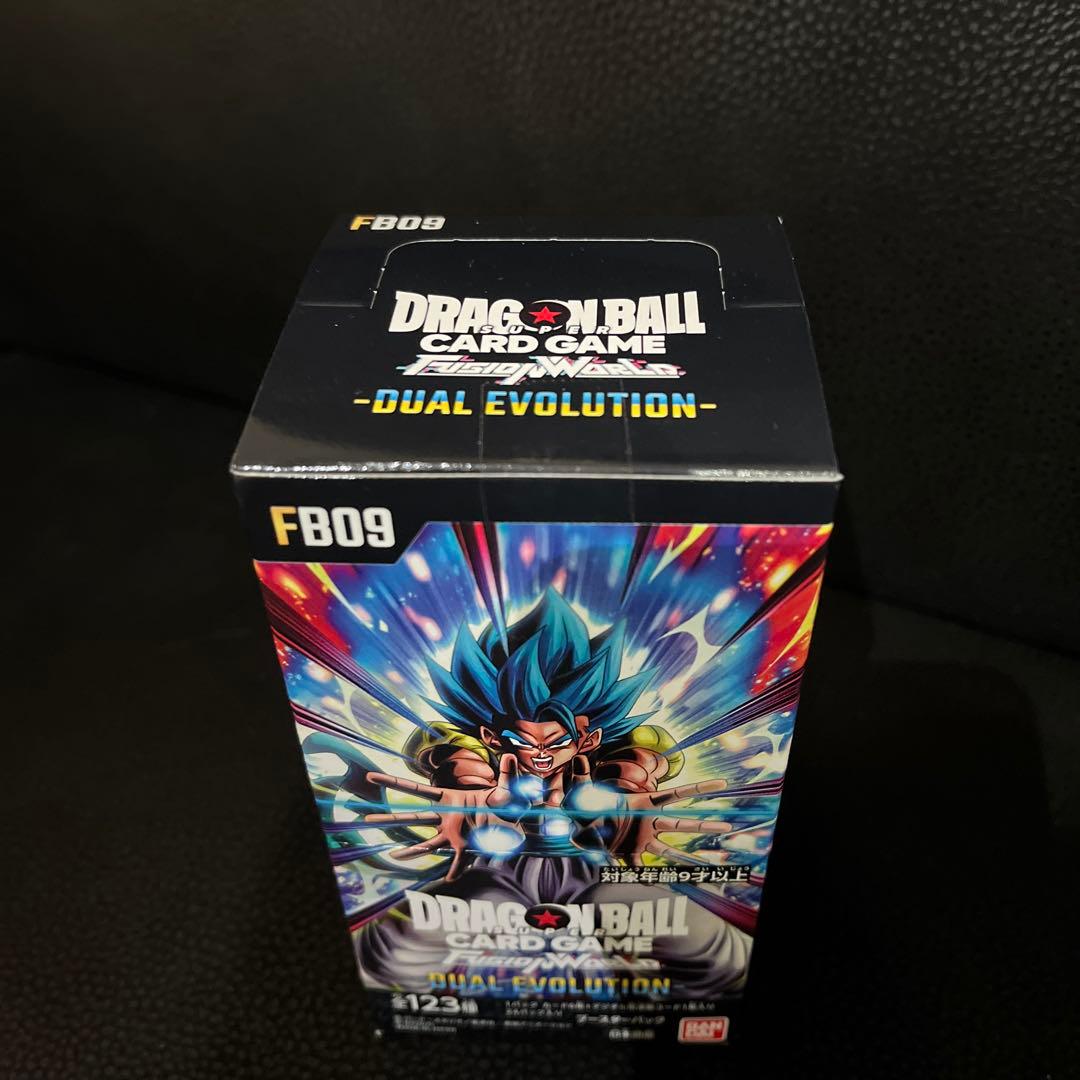 ドラゴンボールカード　デュアルエボリューション。　新品未開封　1box。