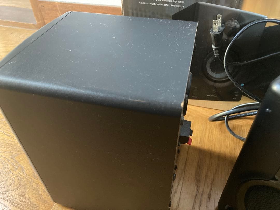 M-AUDIO AV30 モニタースピーカー