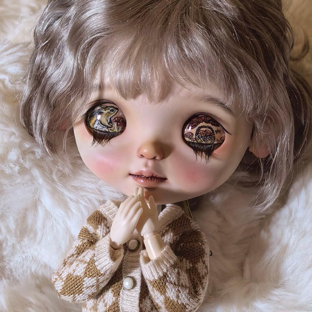 カスタムブライス 海外作家様 微笑み 優しい かわいい 人形 小さなお目目