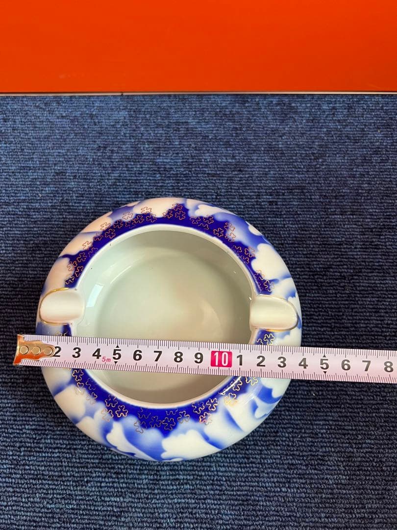 1202 深川製磁　牡丹金ミル　灰皿　金彩