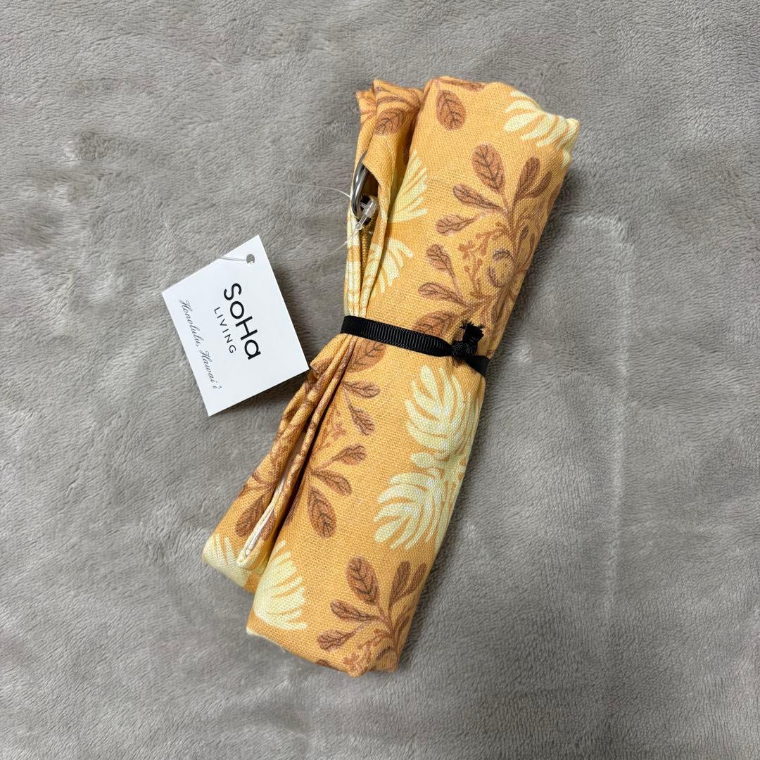 【新品】SoHa (ハワイ)花柄エプロン