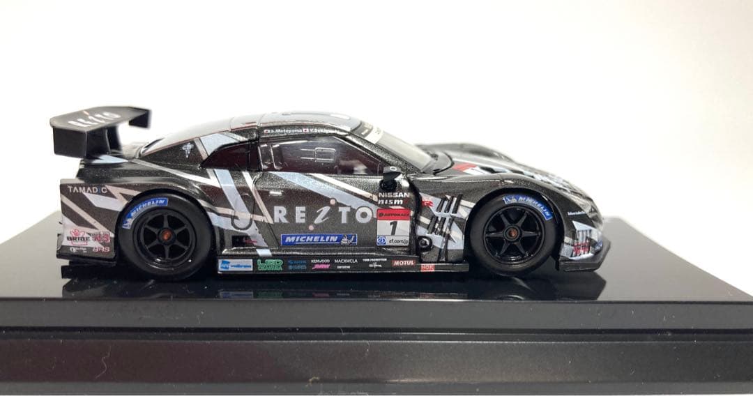 京商 1/64 SMC13 REITO MOLA GT-R LAUNCH R35