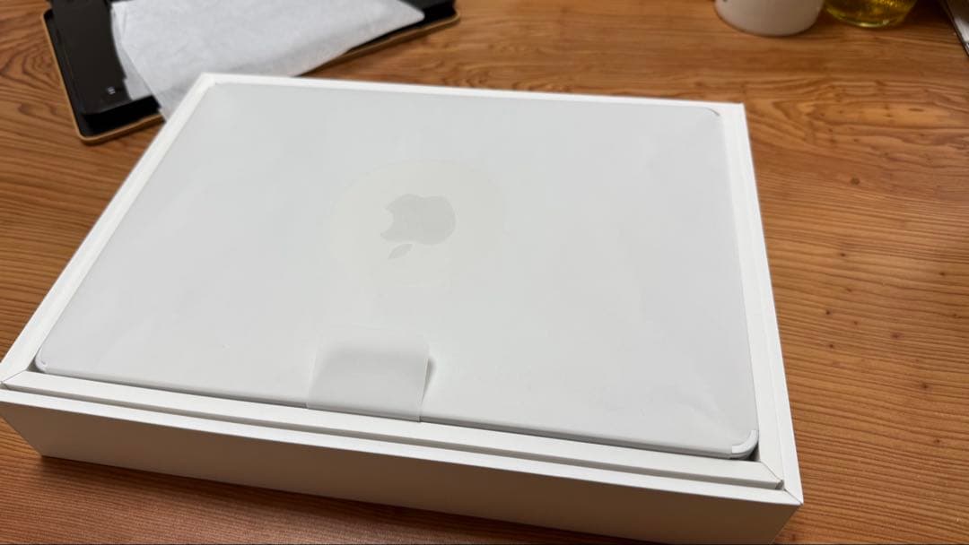 【極美品】MacBookAir M2 シルバー 8GB 512GB