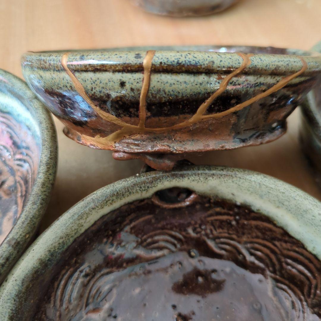 骨董　向付　三っ脚　片口　皿　器　波紋様　木箱　金継ぎ　懐石膳　5つ