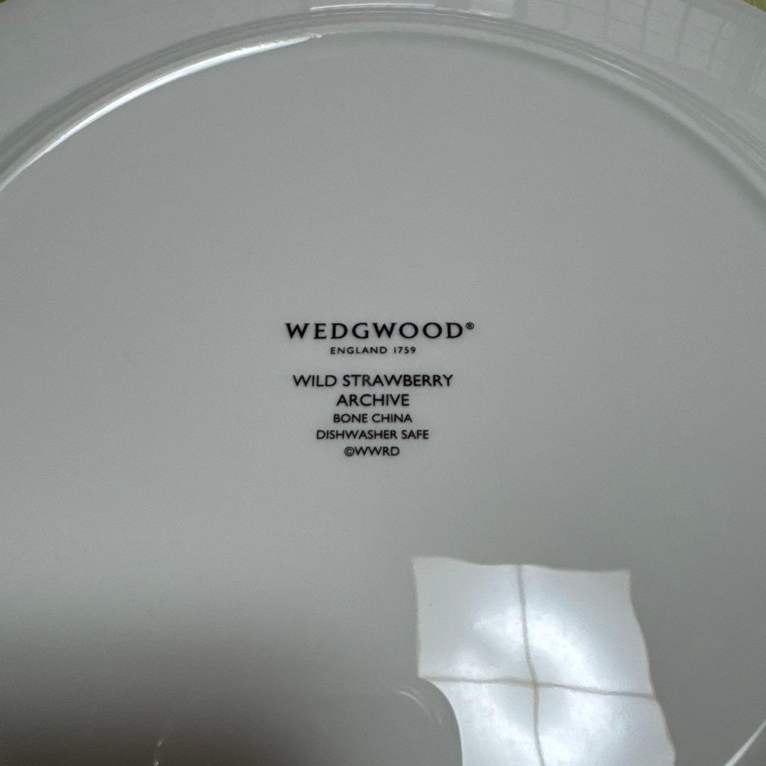 ウェッジウッド　ストロベリーアーカイブ　ディナープレート①