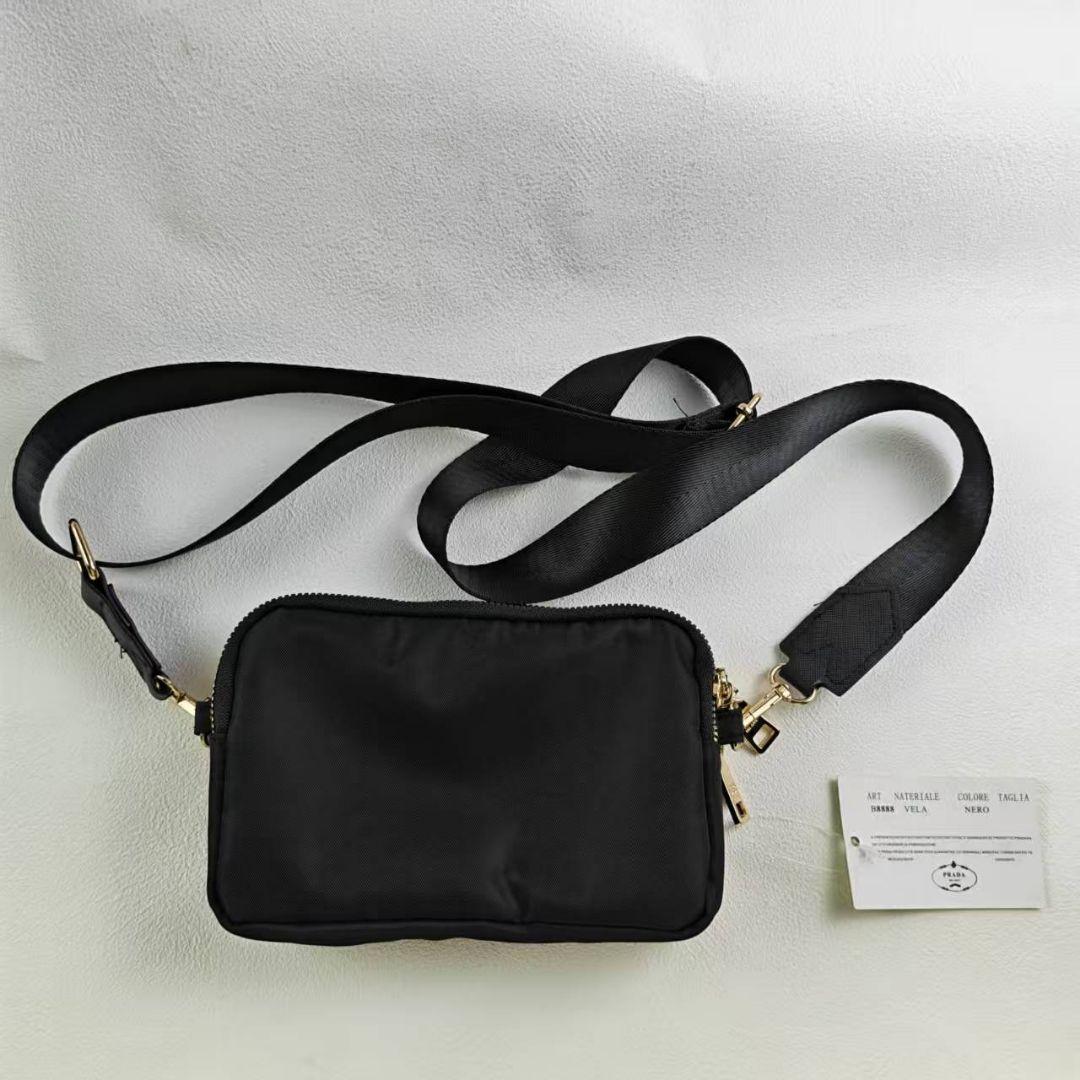 PRADA ノベルティ ナイロン ショルダーバッグ ブラック k1s