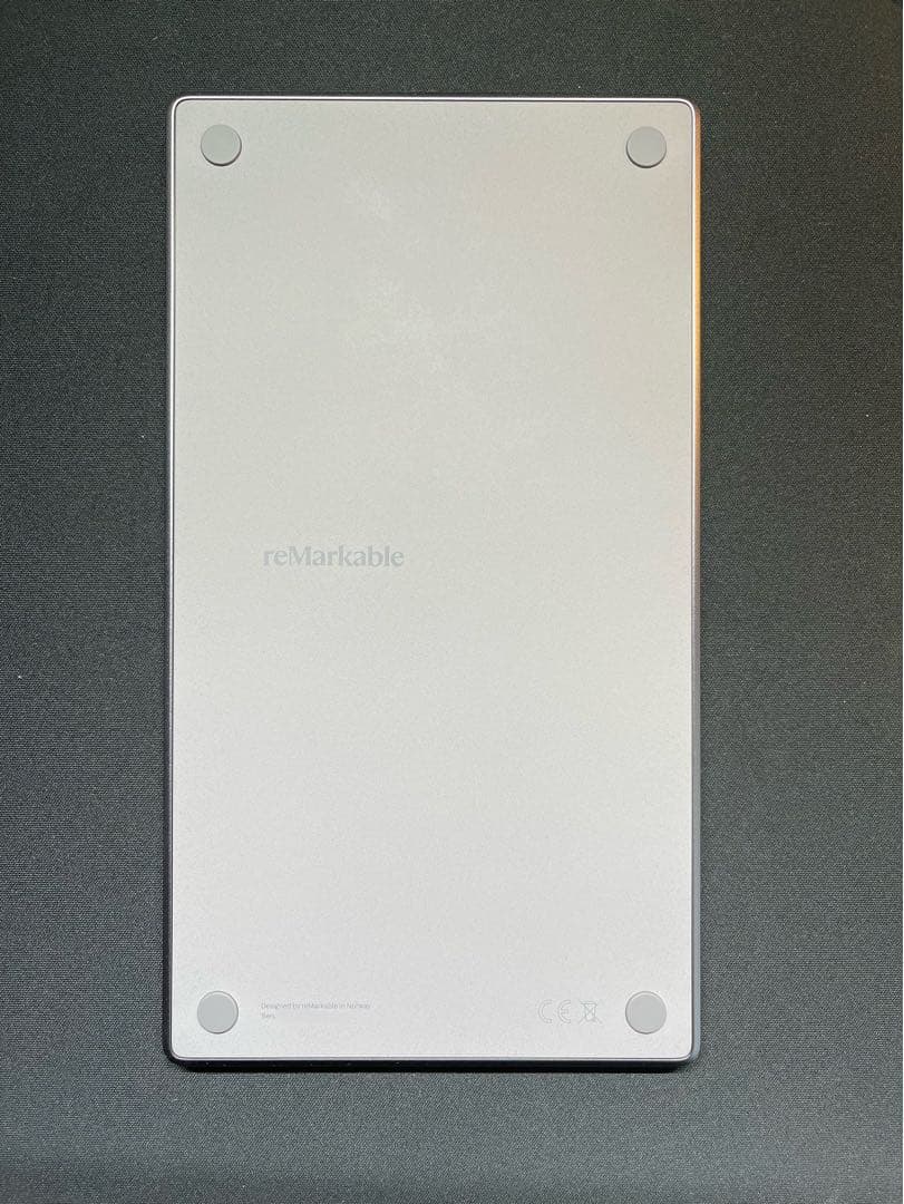 reMarkable Paper Pro Move本体、ペン、ケース付き