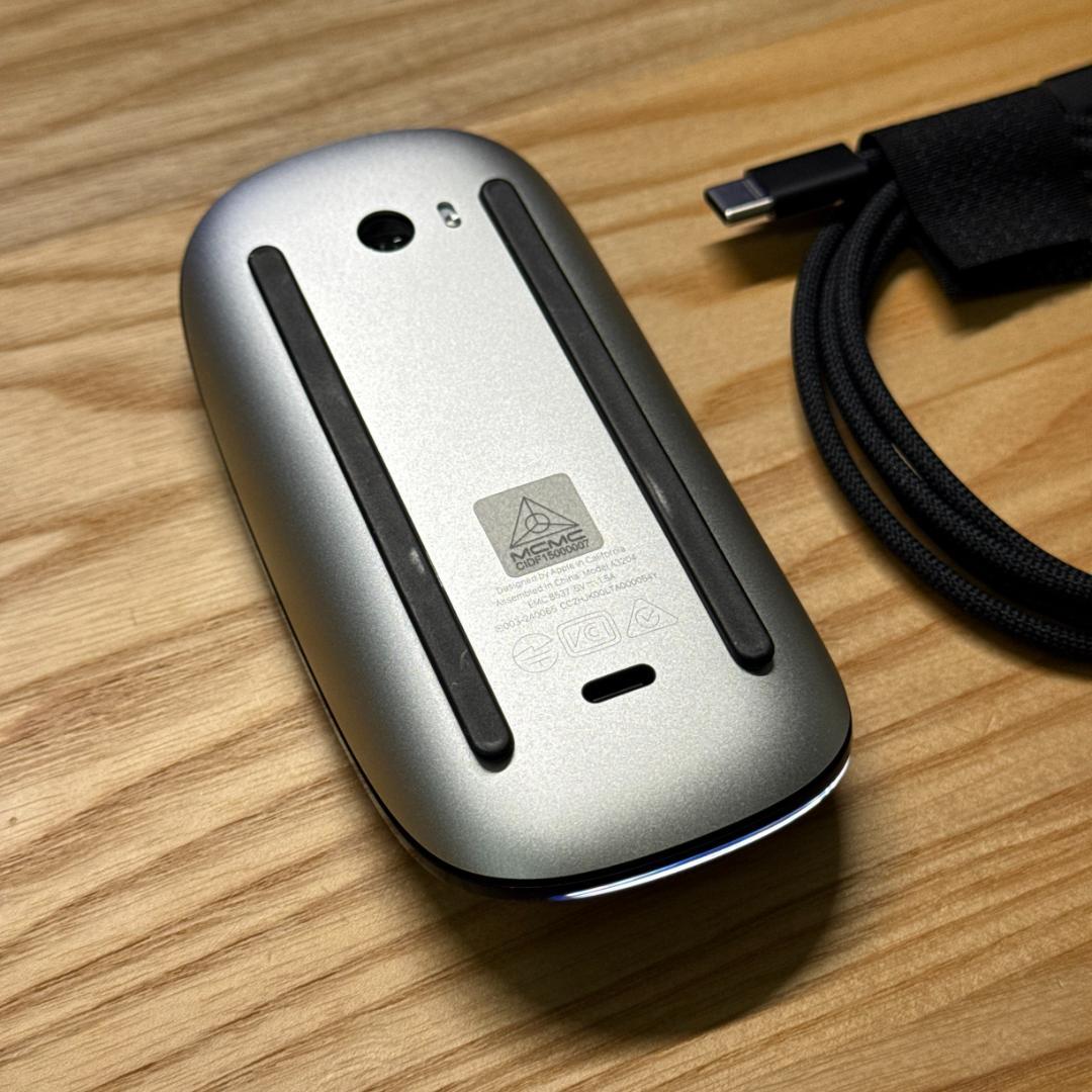 Apple Magic Mouse (USB-C) ブラック