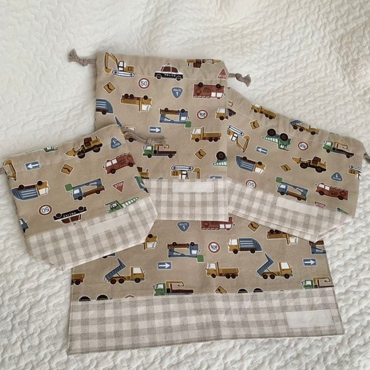 ランチ4点セット⭐︎ はたらく車