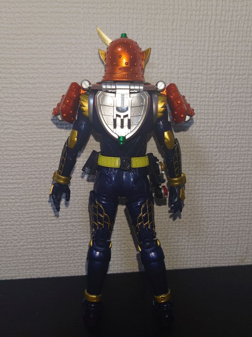 S.H.Figuarts 真骨彫製法　仮面ライダー鎧武　開封品