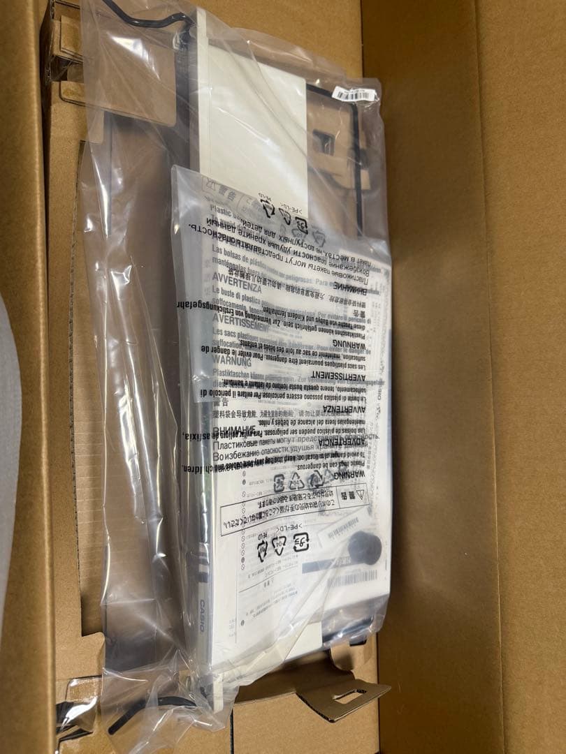 ホワイト電子キーボード LK-526 未使用