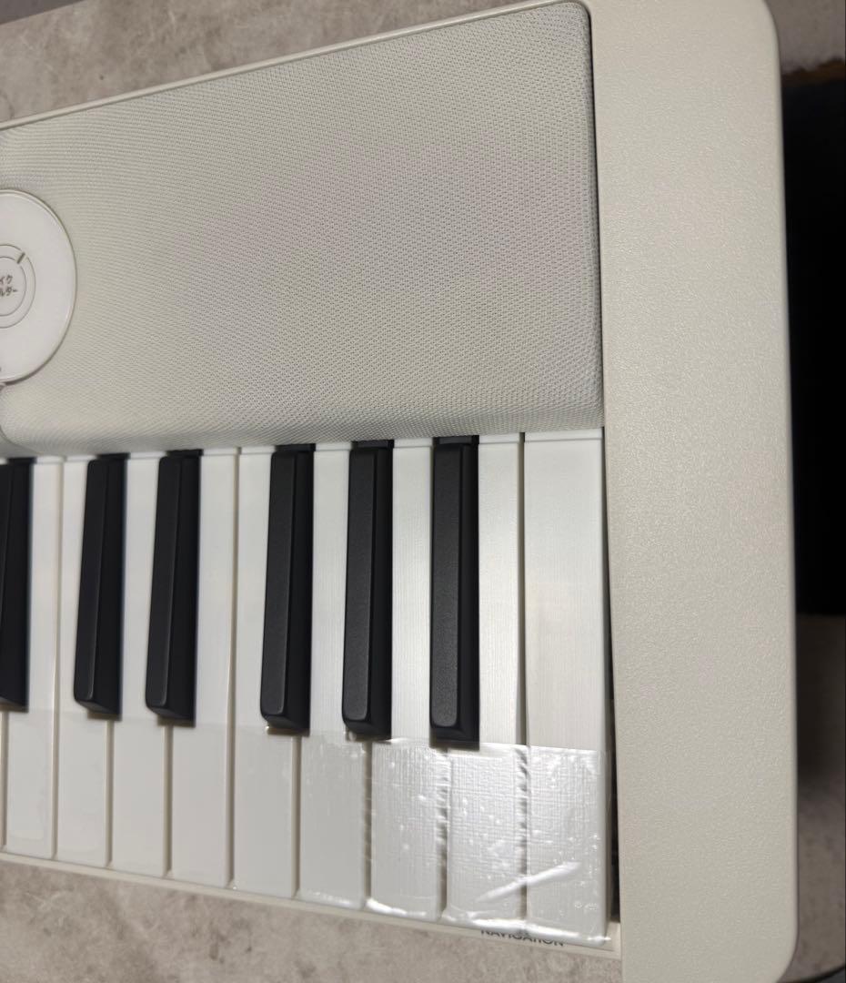 ホワイト電子キーボード LK-526 未使用