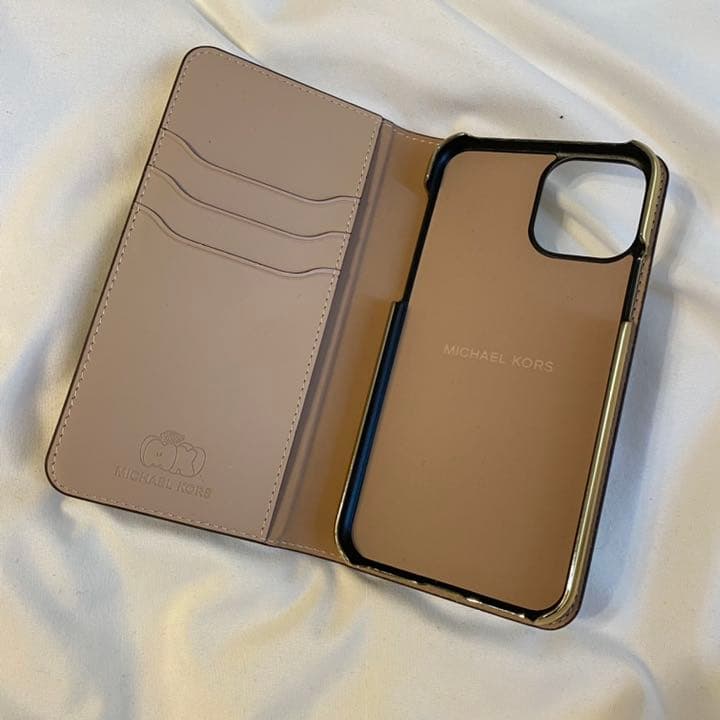 MICHEAL KORS iPhone11pro 対応ケース