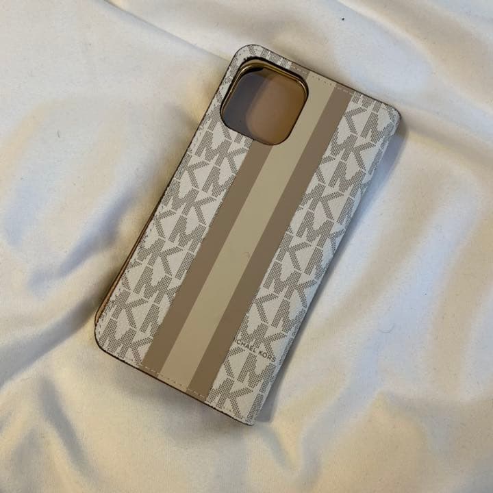 MICHEAL KORS iPhone11pro 対応ケース