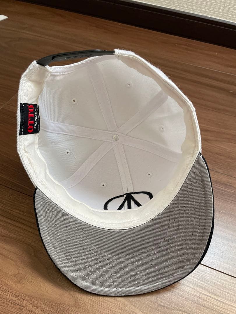 The BONEZ stand up projectキャップ