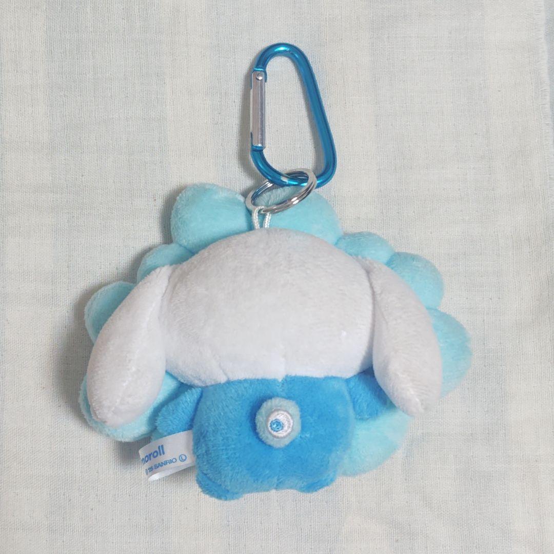 カラビナ付きなりきりぬいぐるみ　ミャクミャク　シナモロール