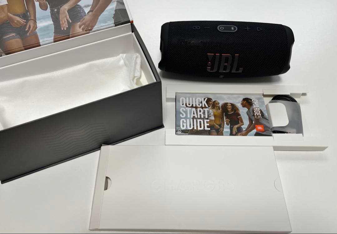 美品　JBL CHARGE5 Bluetooth スピーカー　ブラック